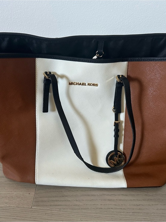 Michael Kors Handbags - MICHAEL KORS Brown, White & Black Colorblock Saffiano Tote